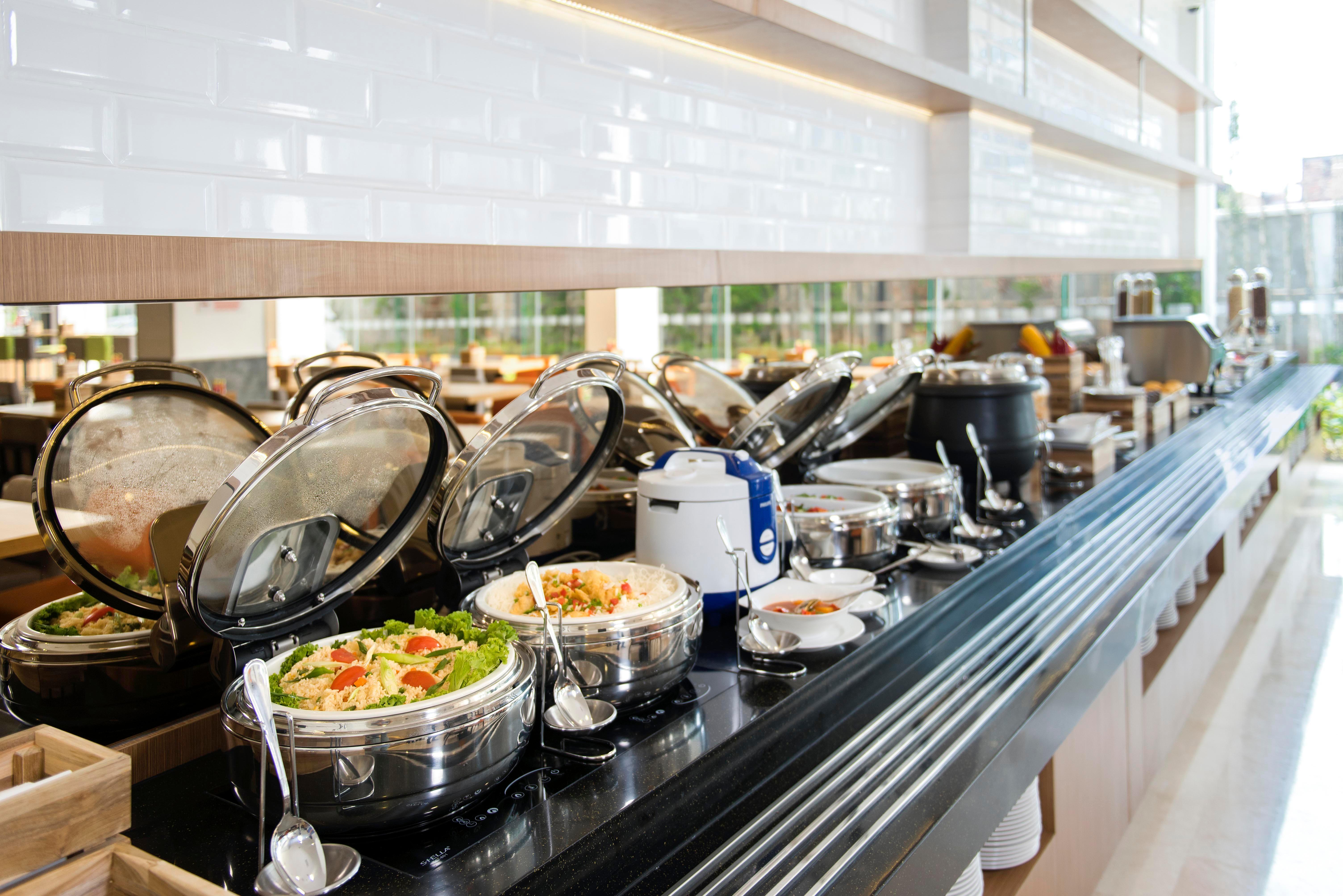 Holiday Inn Express Jakarta Matraman By Ihg Ngoại thất bức ảnh
