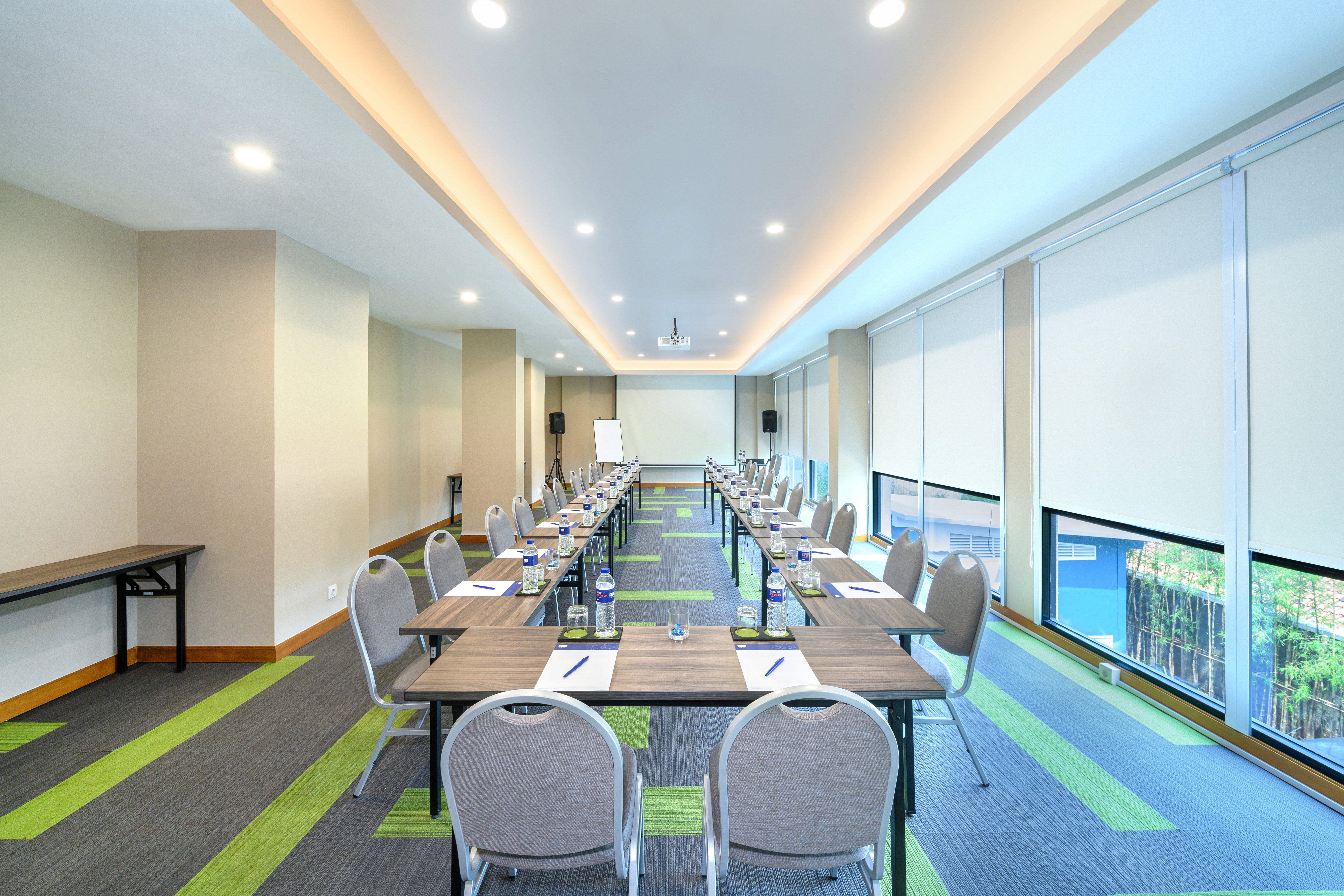 Holiday Inn Express Jakarta Matraman By Ihg Ngoại thất bức ảnh