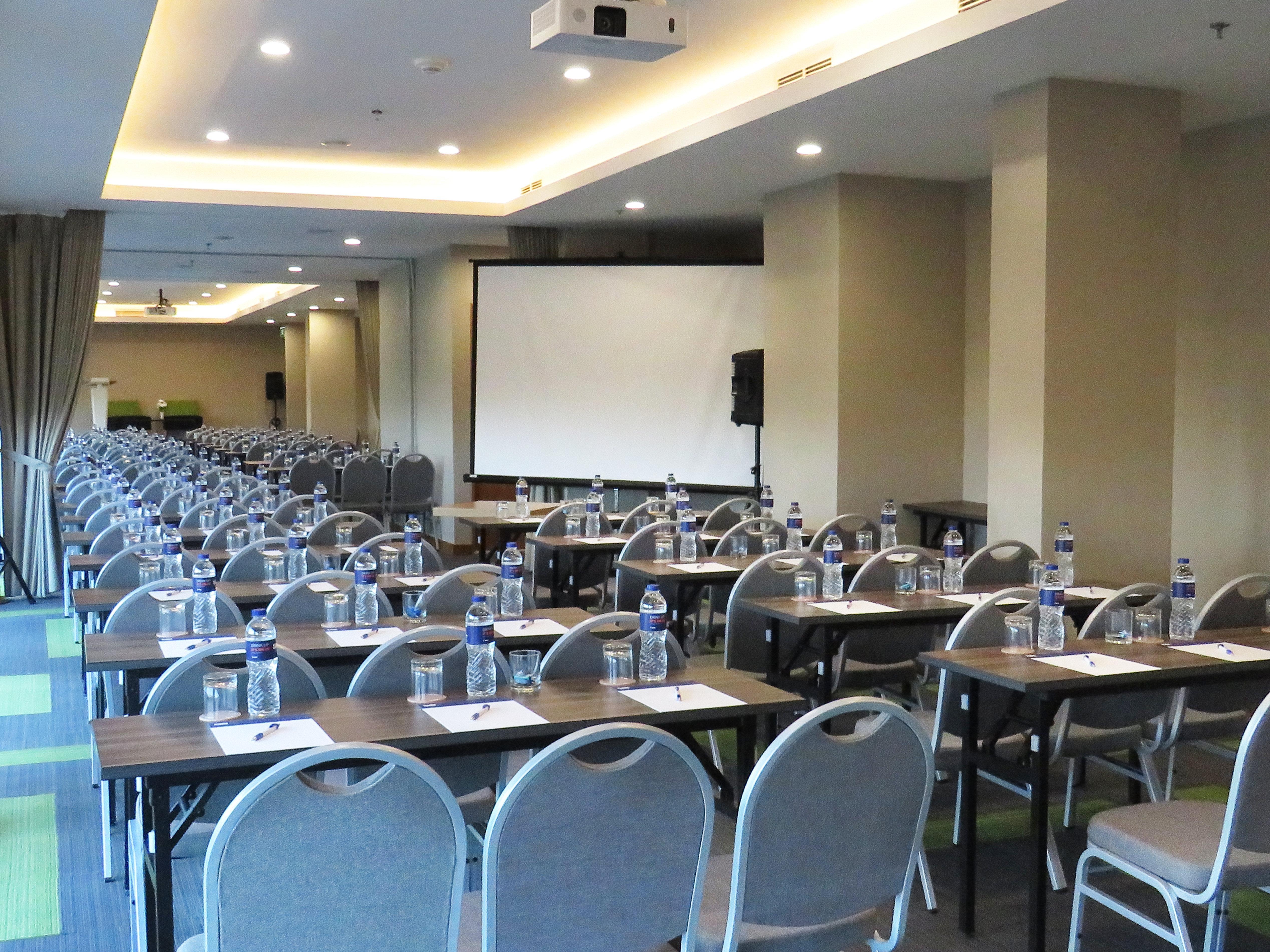 Holiday Inn Express Jakarta Matraman By Ihg Ngoại thất bức ảnh