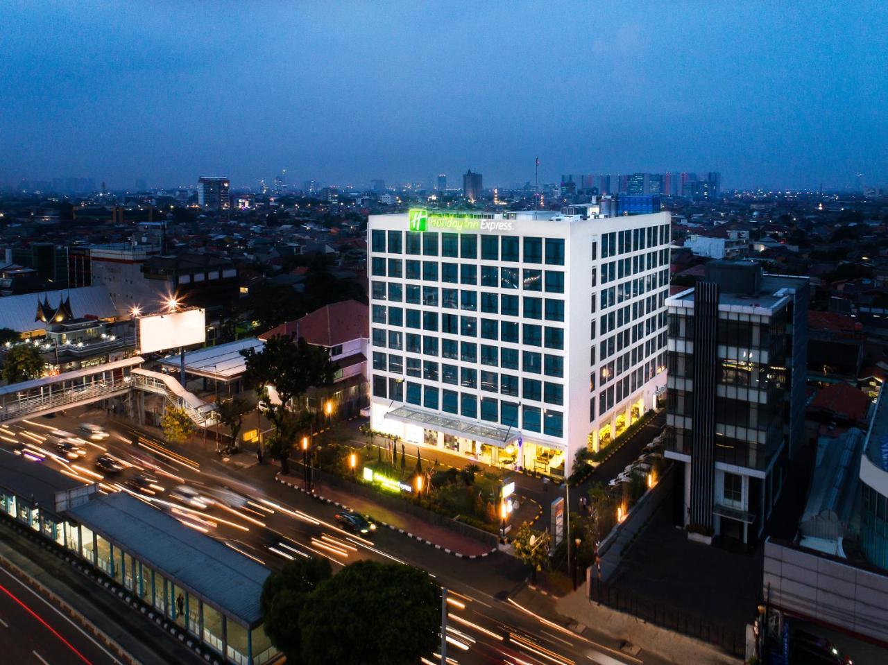 Holiday Inn Express Jakarta Matraman By Ihg Ngoại thất bức ảnh